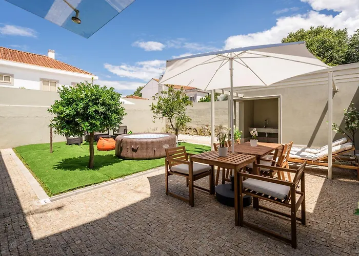 Host Wise - Terrace Delight House W Private Jacuzzi Ferienhaus *