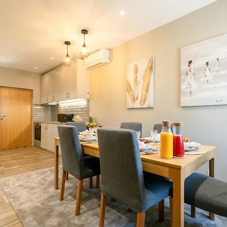 Host Wise - Terrace Delight House W Private Jacuzzi