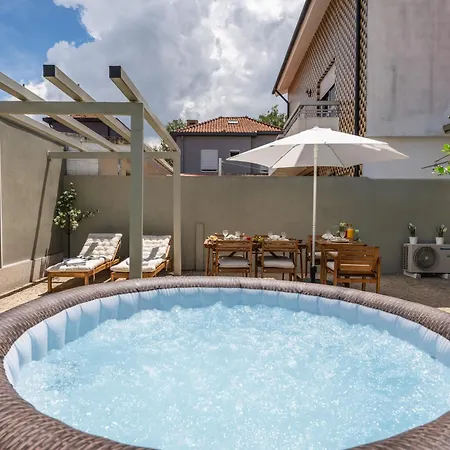 Holiday home Host Wise - Terrace Delight House W Private Jacuzzi Porto