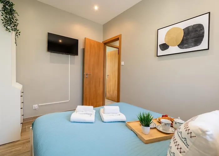 Host Wise - Terrace Delight House W Private Jacuzzi Дом отдыха