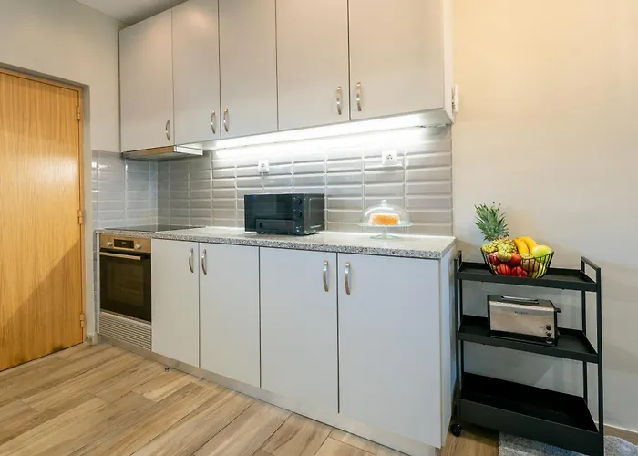 Host Wise - Terrace Delight House W Private Jacuzzi Порту