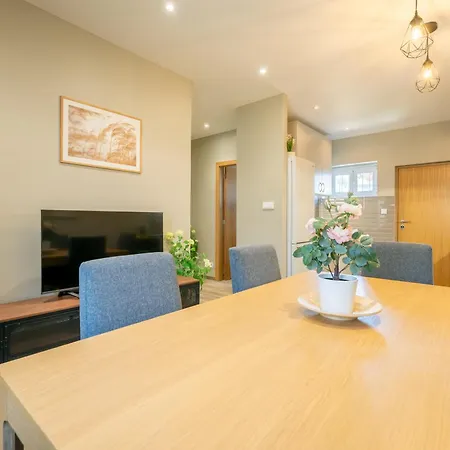 Host Wise - Terrace Delight House W Private Jacuzzi * פורטו